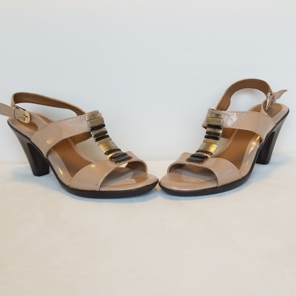 Sofft (EuroSoft) Beige Leather Heel Size 8M